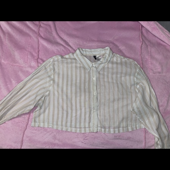 H&M XL Cropped Striped Button-Up - Picture 3 of 3